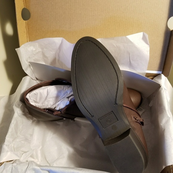 Brown booties - Picture 3 of 3